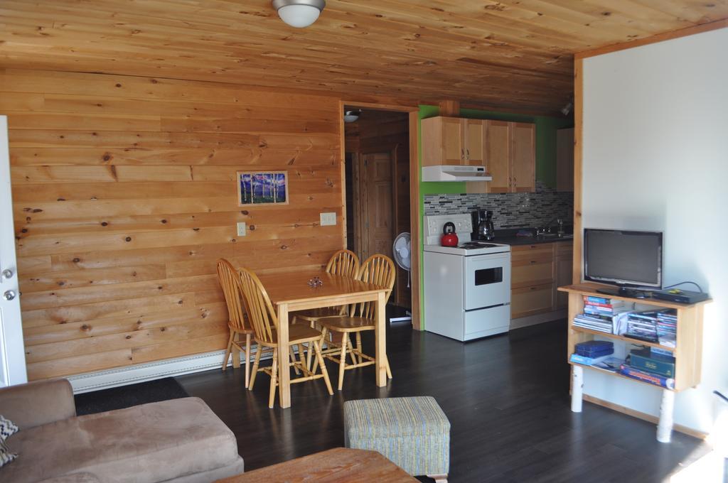 The Sleeping Moose Cottage Birch Plain Bagian luar foto