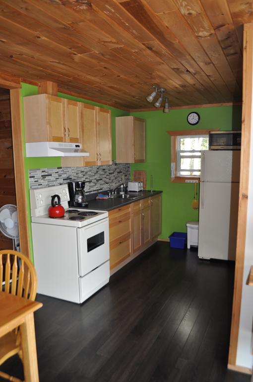 The Sleeping Moose Cottage Birch Plain Bagian luar foto